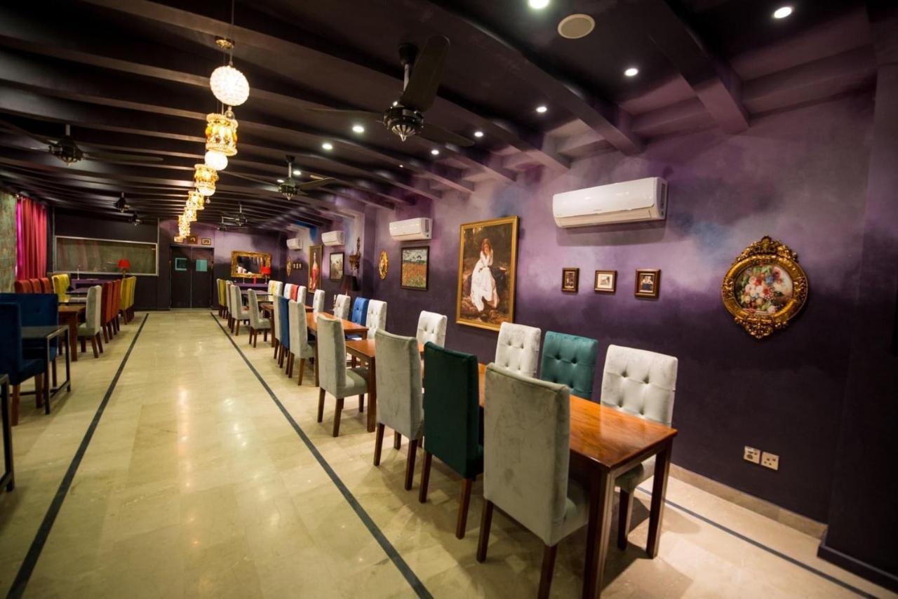 Hotel Holiday Lahore Eksteriør billede