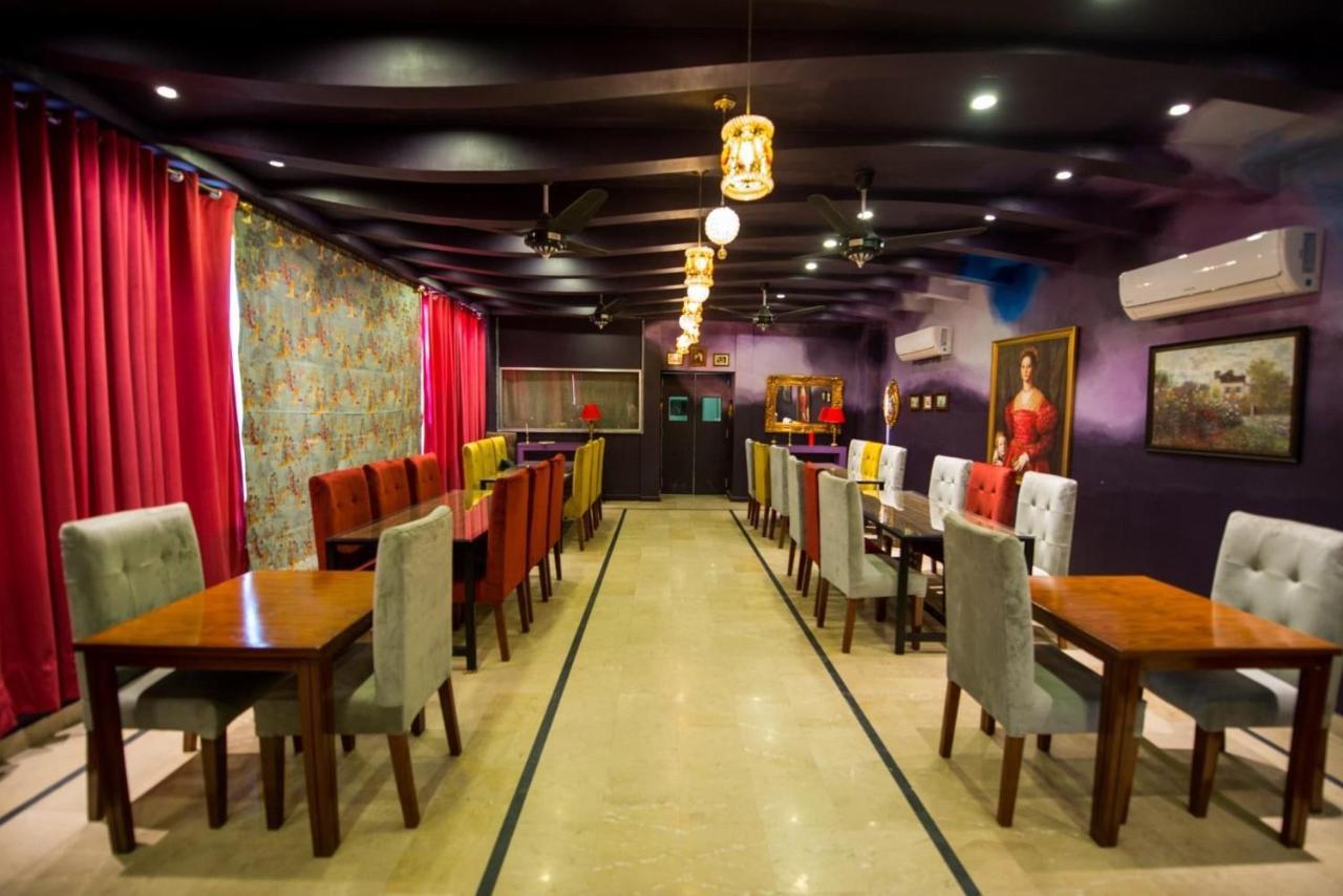 Hotel Holiday Lahore Eksteriør billede